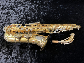 Photo WOW! Gorgeous SML Rev D Alto Sax in ORIGINAL Perma-Gold Finish - Serial # 9664